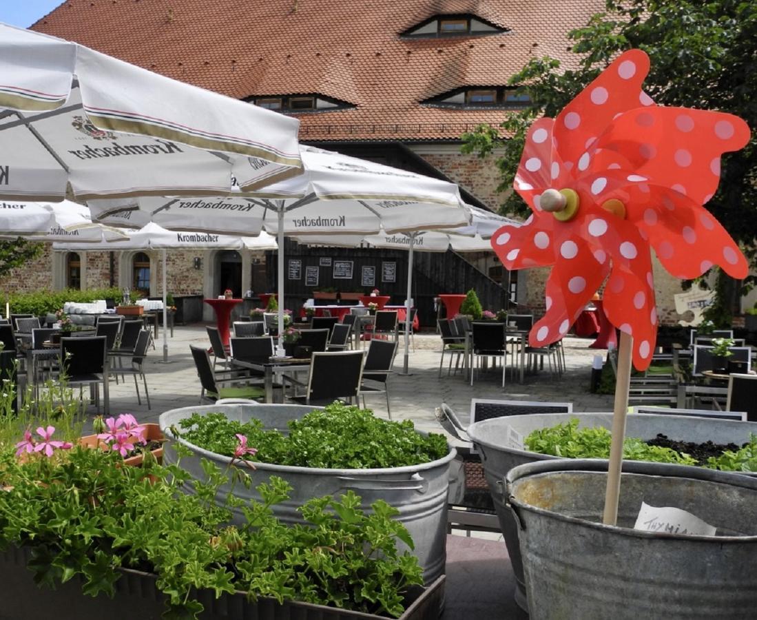 Burghotel Bad Belzig Бельциг Экстерьер фото